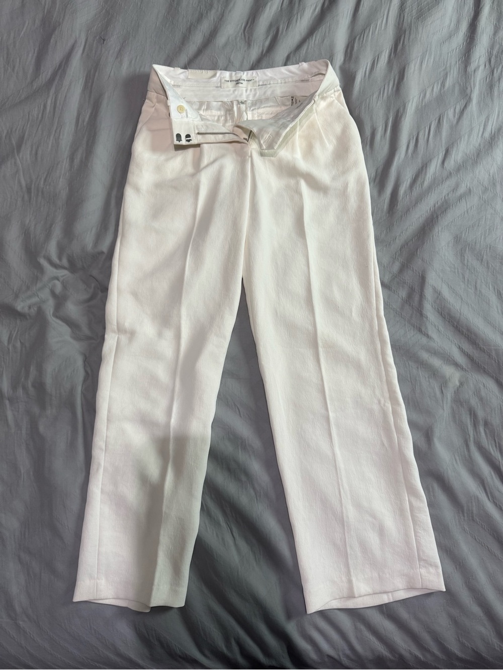 Aritzia White Straight-Leg Jeans